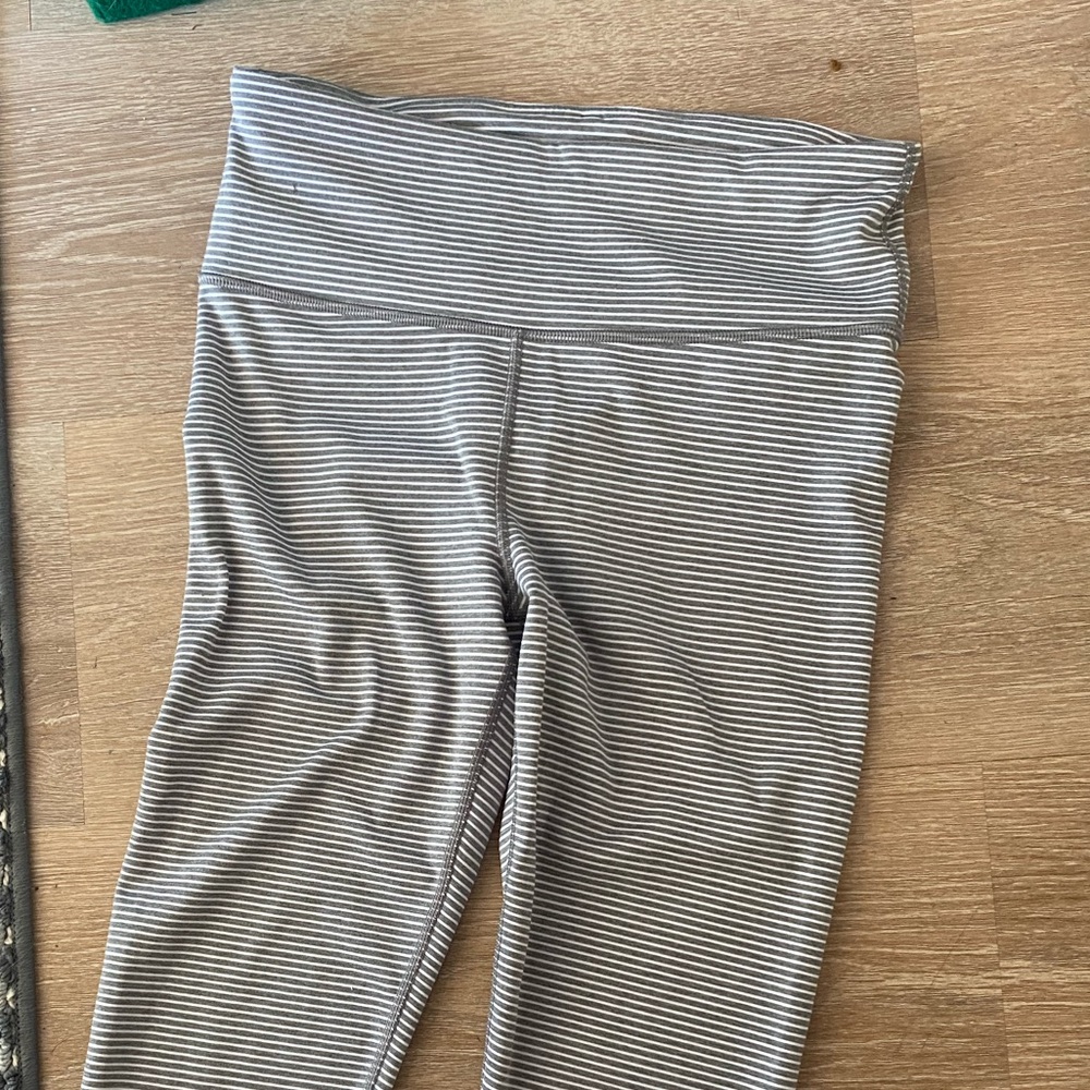 Gap workout leggings